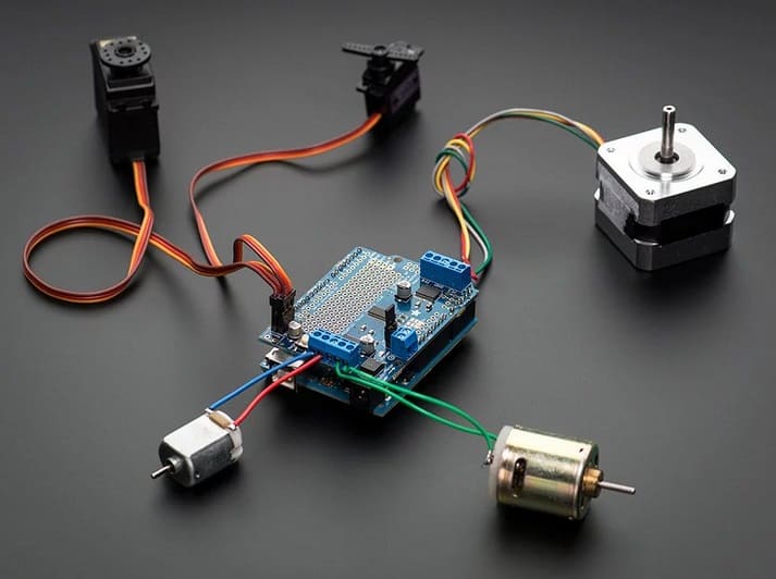 Motores, motorreductores, servo motores y steppers