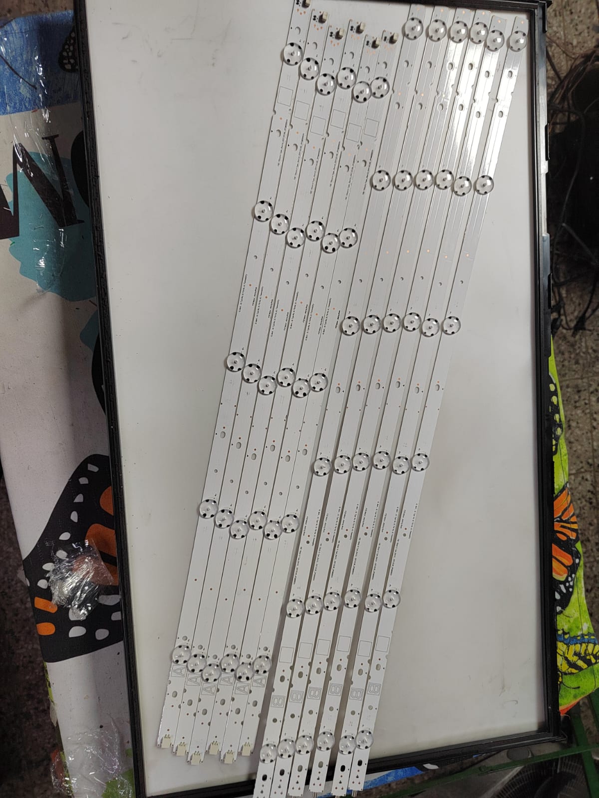 Tira LED para televisión SONY 70" 70X690E